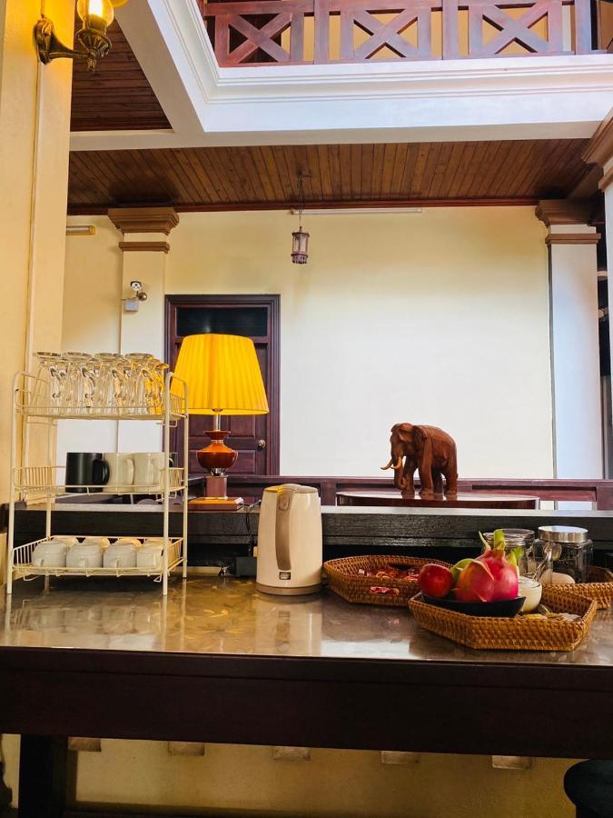 Luang Prabang Maison Vongprachan & Travel Otel Dış mekan fotoğraf